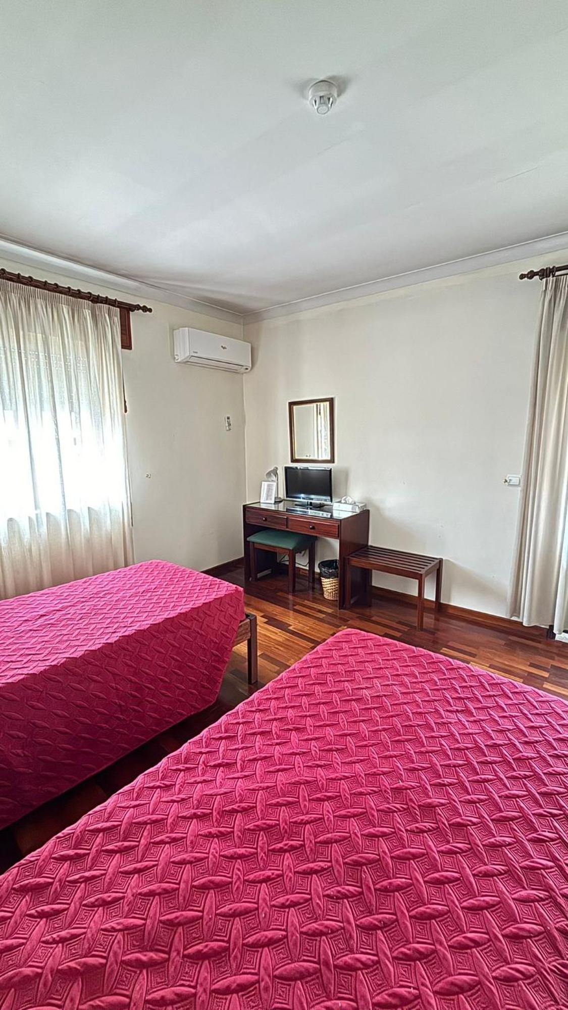 Hotel Trindade Coelho Mogadouro  Eksteriør billede