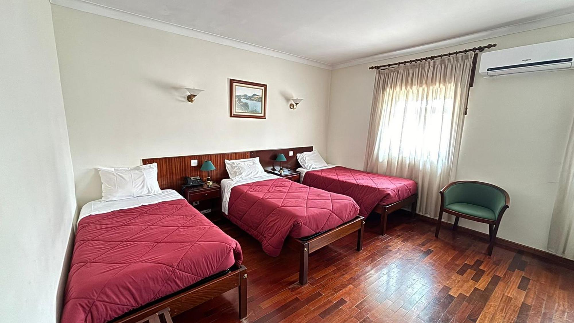 Hotel Trindade Coelho Mogadouro  Eksteriør billede